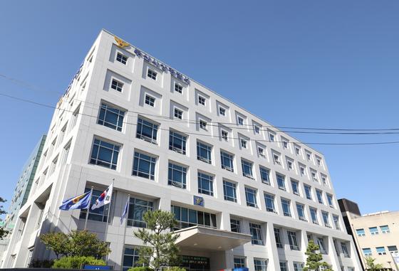 '음주운전' 신고에 신고자 들이받고 도주…경찰, 운전자 추적