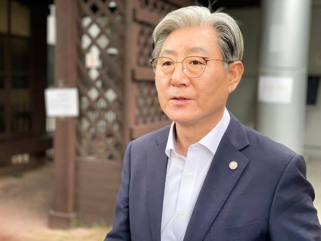 '벌목 사망사고' 오태완 의령군수 검찰 송치…중대재해법 위반