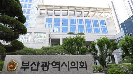 '기피시설 결정권'부산시로…구군 반발에도 조례안 개정 상임위 통과