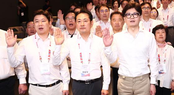 장동혁 "韓 지원 진종오 조사 지시"→陳 "어제의 동지가 칼…그래도 부산 간다"