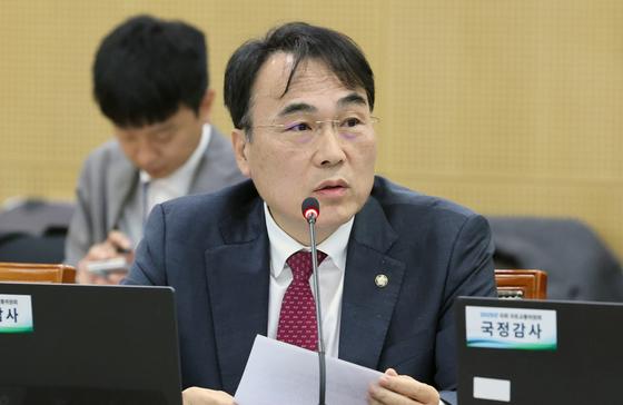 [단독] 경찰, 이종욱 국힘 국회의원 송치…'불법 정치자금 수수 혐의'