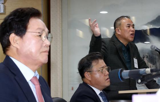 "尹에 충성 맹세 사실 아냐"…박완수 지사, 명태균 공천개입 의혹 공방