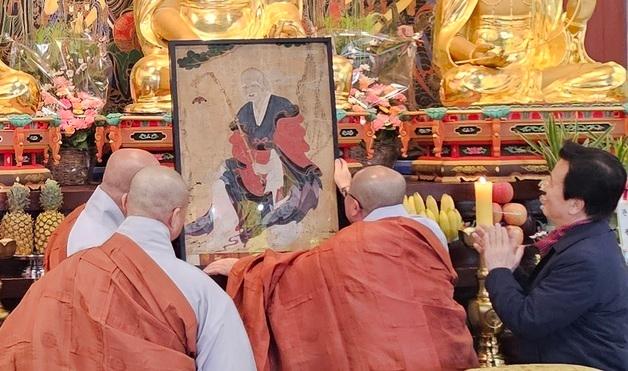 60년 만에 귀환 '진주 호국사 독성도'…오스트리아서 환수