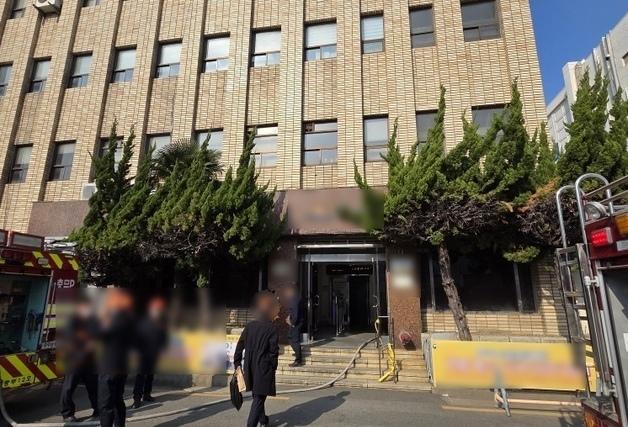 부산 서구 냉동창고서 암모니아 누출…3명 병원 후송