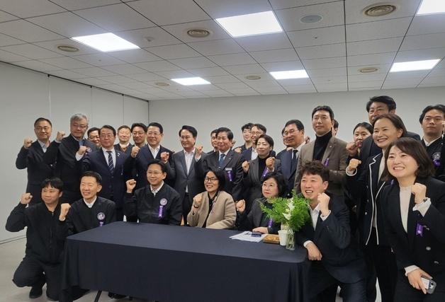 '누리호 4차 발사 성공' 박완수 경남지사 "경남 기술력 세계에 알려"