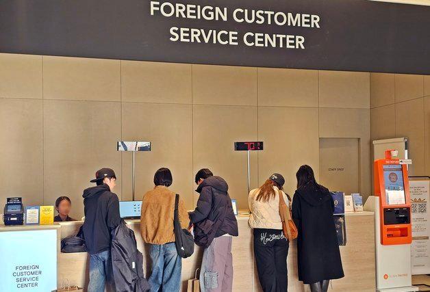 신세계백화점 센텀시티, 외국인 고객 창구 추가·프로모션 확대