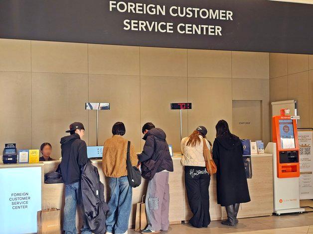 신세계백화점 센텀시티, 외국인 고객 창구 추가·프로모션 확대