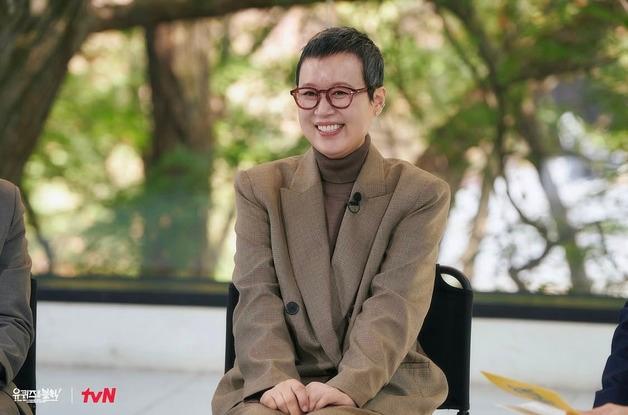 '암 투병' 박미선, 짧은 머리로 '유퀴즈' 등장…"가짜뉴스 많아 생존 신고"