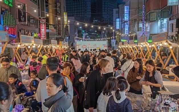 부산 금정구 다문화 축제 '글로컬 문화 인 남산 페스티벌' 개최
