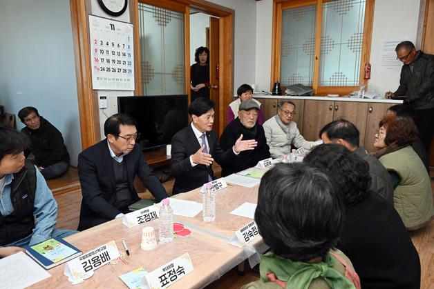 밀양시, 얼음골 옛길 재정비 논의…주민들 황톳길·둘레길 제안