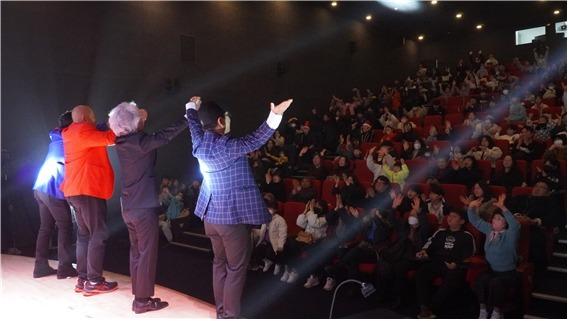 부산시·부산국제매직페스티벌, 크리스마스 특집 매직 갈라쇼