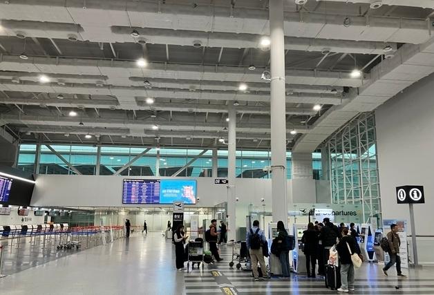 김해공항, 12일부터 국제선 제2출국장 운영
