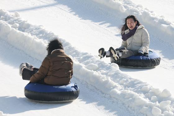 [오늘의 날씨] 부산·경남(14일, 일)…구름 많고, 낮 최고 0~4도