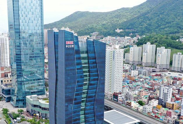 김성주 부산은행장, 별도 취임식 없이 공식업무 돌입