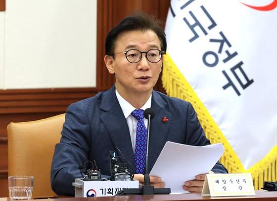 '박형준과 접전인데'…전재수 통일교 의혹에 부산시장 선거구도 요동?