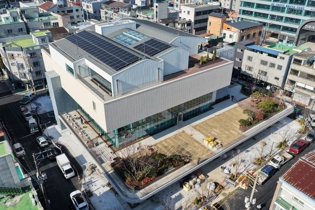 진주 '원도심 흉물' 옛 영남백화점…도시재생으로 아동복지센터 건립