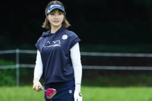 아빠뻘 코치와 불륜 애정행각…'노상 스킨십' 벌인 日 미녀 골프스타