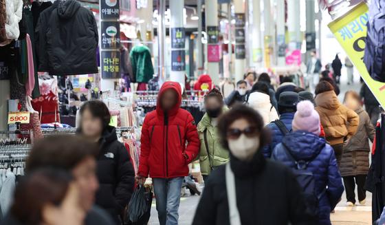 거창 -10.2도·산청 -8.2도…부산·경남지역 아침 영하권 추위 