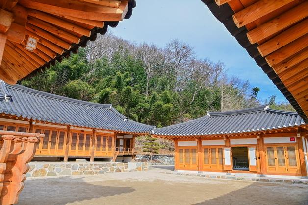 허구연 KBO 총재 생가, 한옥 숙박시설 '개평할매'로 재탄생