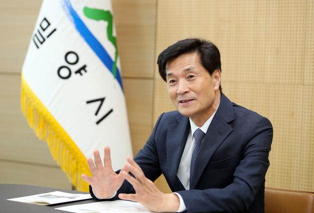 안병구 밀양시장 "지속 가능한 밀양 발전 위해 미래 성장동력 구축"