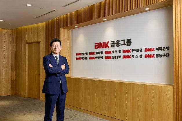 빈대인 BNK금융회장, 사실상 연임 확정…"조직안정·주가부양 등 높이 평가"