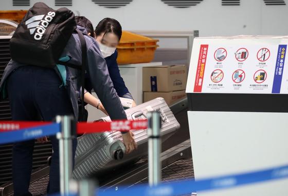 김해공항 국제선 수하물서 9㎜ 권총용 실탄 1발 발견