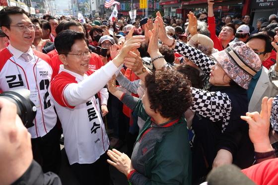 김문수 "과학자 찾아 밀어준 박정희처럼 과학기술 대통령될 것"