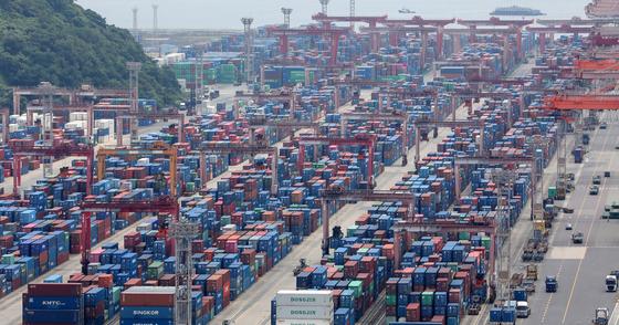 부산 10월 수출 11억4100만달러…1년 전보다 11.6%↓