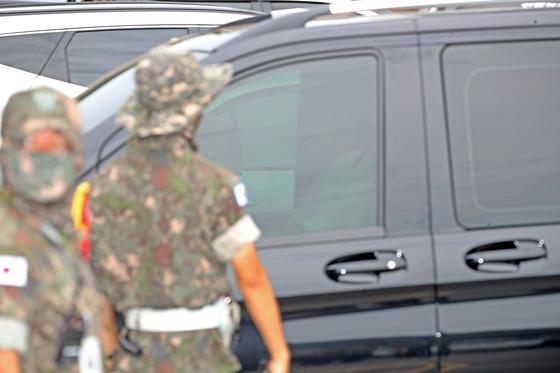 이재용 장남 지호씨 오늘 해군 입대…母임세령·여동생 원주씨 동행 