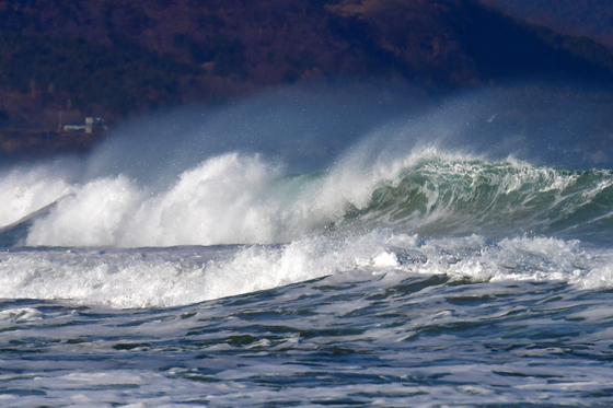 [오늘의 날씨] 부산·경남(26일, 목)…대체로 흐리고 바다 물결 높아