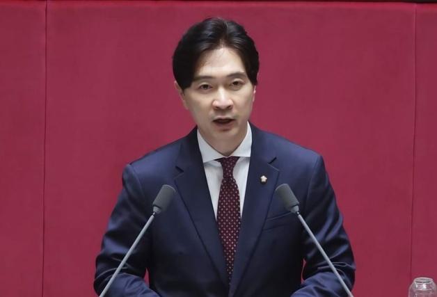 학대받은 동물과 가해자 '분리 조치'…동물보호법 개정안 발의