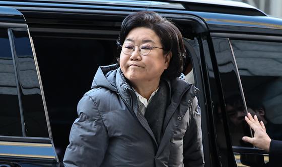 청문회 준비 사무실로 출근하는 이혜훈 장관 후보자