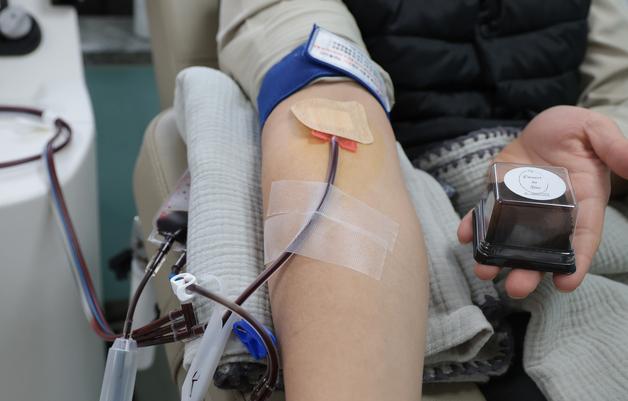 효과 이정도였어?…'두쫀쿠' 나눠주자 경남 헌혈 실적 두 배 이상 늘어