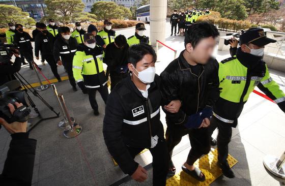 캄보디아서 송환된 '홍후이 그룹' 4개 사건으로 나눠 재판 진행