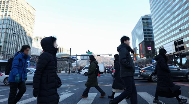 [오늘의 날씨] 부산·경남(7일, 토)…대기 건조, 아침 영하 2~8도