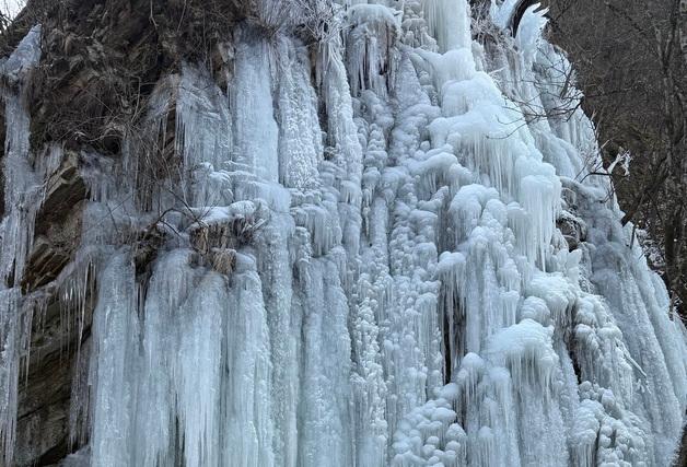 "새해 소망 다지며" 전국 관광지·공원 나들이객 발길(종합)
