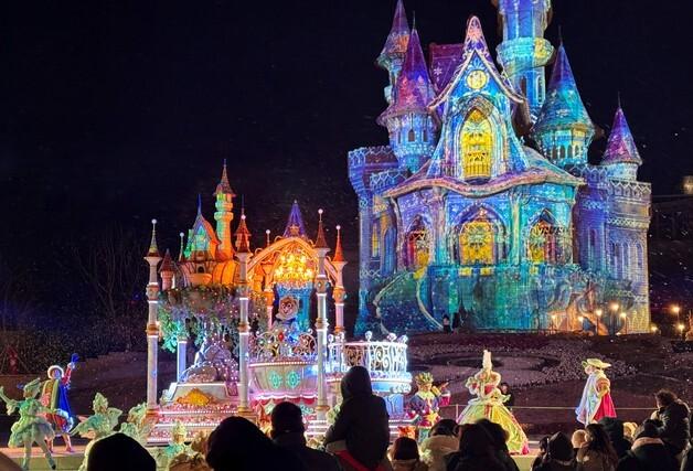 롯데월드 부산, 겨울 시즌 '아이스 캐슬' 선보여