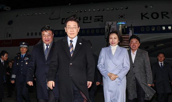 이재명 대통령 '중국 국빈방문 일정 마치고 귀국'