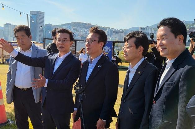 전재수, 김민석에 '북항 돔 아레나' 전폭적 국비 지원 촉구(종합)