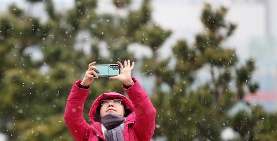 [오늘의 날씨] 부산·경남(24일, 화)…흐리고 눈 또는 비