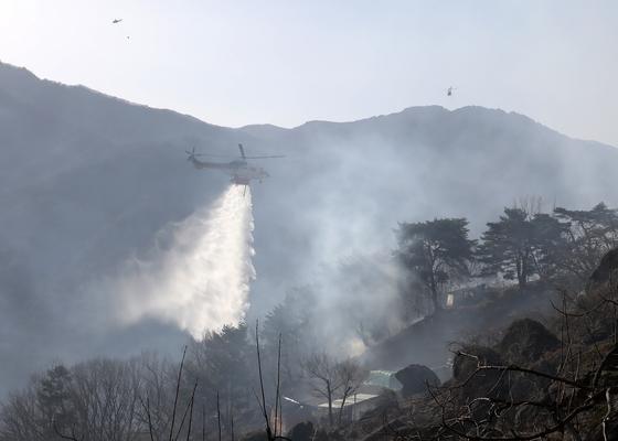 함양 산불 방화 '봉대산 불다람쥐' 구속…"산불에 희열감 느껴"(종합)
