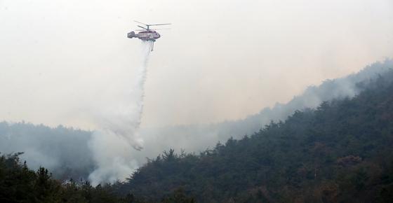 밀양 산불 20시간20분 만에 주불 잡혀(상보)