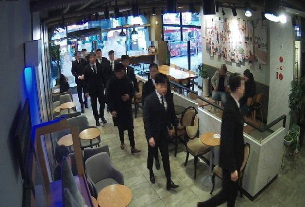 "칠성파에 보복" 지시 주고받은 신20세기파 조직원들 '무죄'