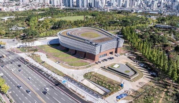 부산콘서트홀, '모바일 주차정산' 도입…"출차 대기 줄인다"