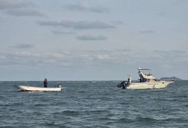 부산 도요등 인근 운항하던 모터보트, 낮은 수심에 '좌주'