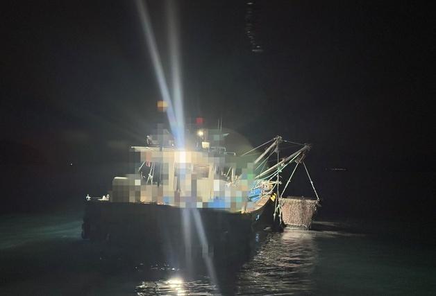 승인 만료 관리선으로 피조개 채취…선장 2명 해경에 덜미