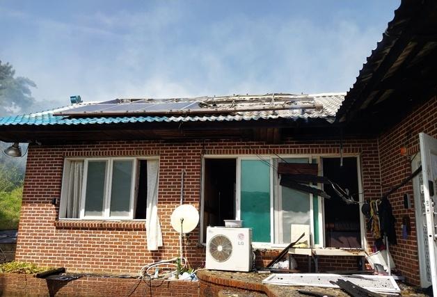 하동군 옥종면 단독주택 화재…70대 여성 숨져