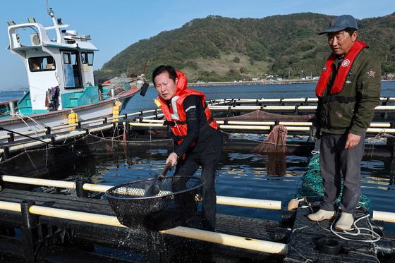 정청래 "부울경 중 집중해야 할 지역은 경남"…통영 찾아 민심 다지기