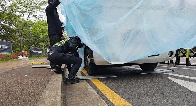 진주 화물연대 오후 집회 차분하게 진행…차 감식 절차 진행도(종합)