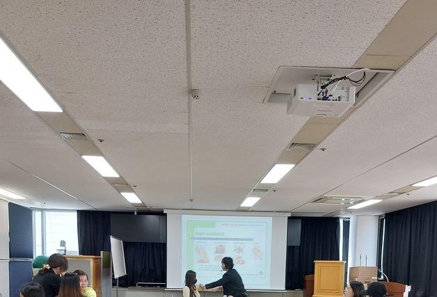 부산 사상구, 결혼이주여성 대상 '신생아 마사지 교실' 운영